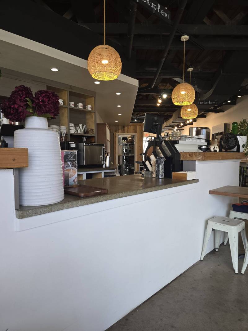 Akamai Coffee Company - 3